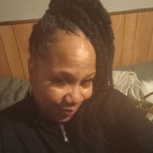 Meet your Posher, Angrla